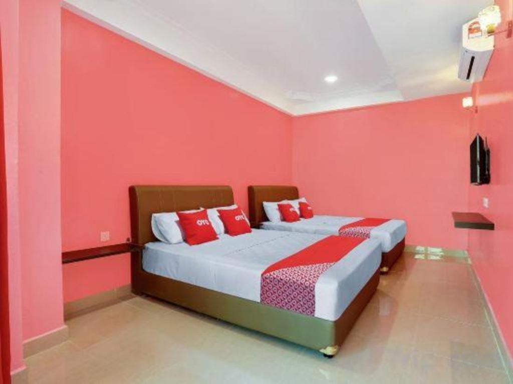 Oyo 89387 Sun Keerana Hotel Klang Eksteriør billede