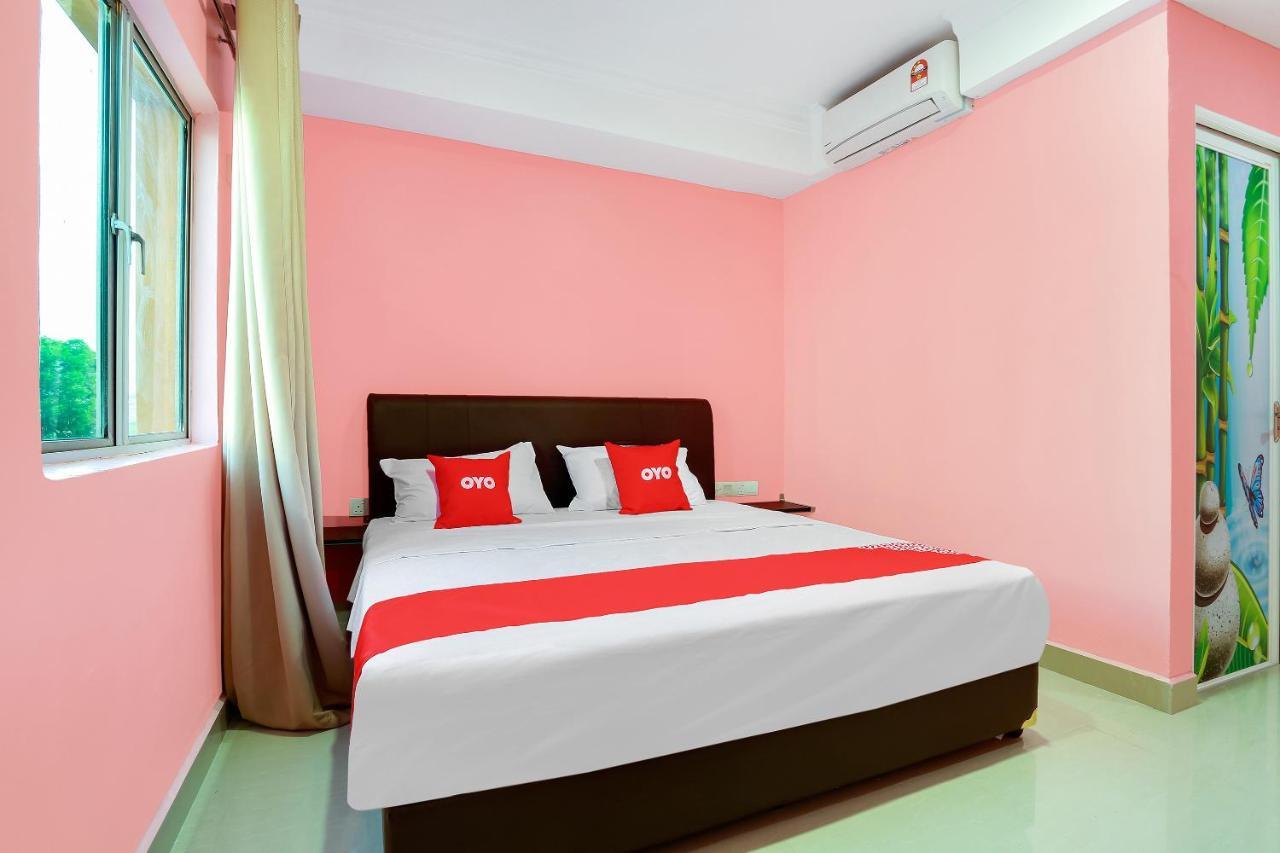 Oyo 89387 Sun Keerana Hotel Klang Eksteriør billede